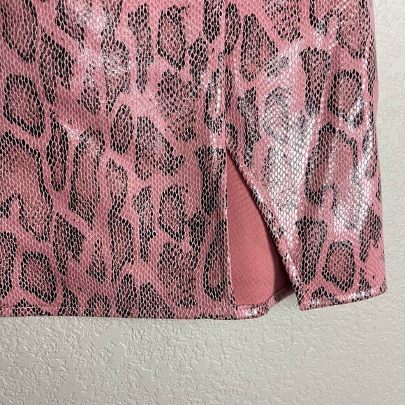 Motel Rocks WREN MINI SKIRT IN PU SNAKE PINK Size Small - Picture 4 of 9